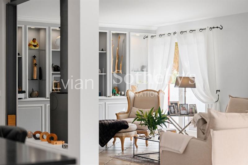 Maison - 189 m² - 8 pièces