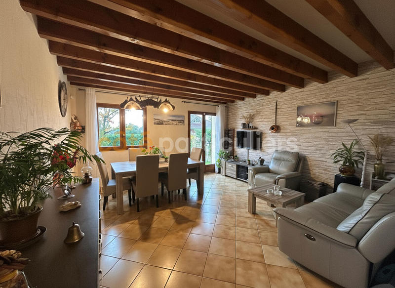 Maison - 93 m² - 5 pièces