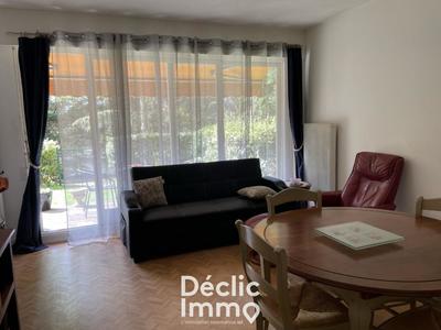 Appartement - 80 m² - 3 pièces