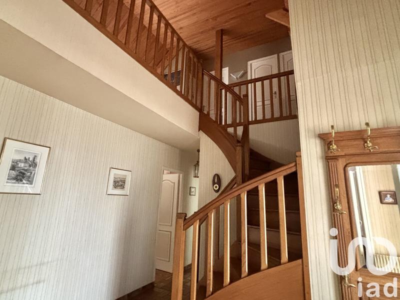 Maison - 171 m² - 8 pièces