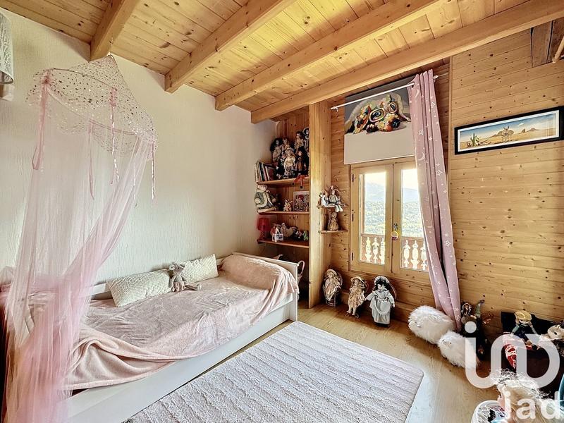 Châlet - 265 m² - 15 pièces