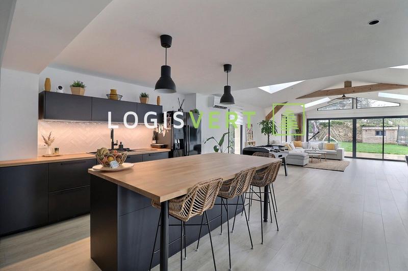 Maison - 165 m² - 6 pièces