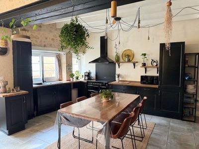 Maison ancienne - 138 m² - 6 pièces