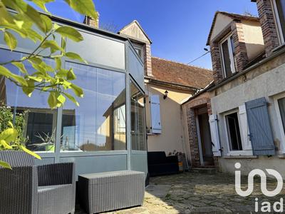 Maison - 230 m² - 9 pièces