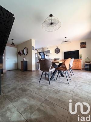 Maison - 96 m² - 4 pièces