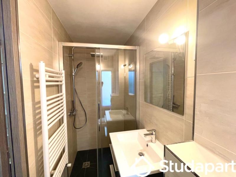 Chambre - 9 m² - 1 pièce