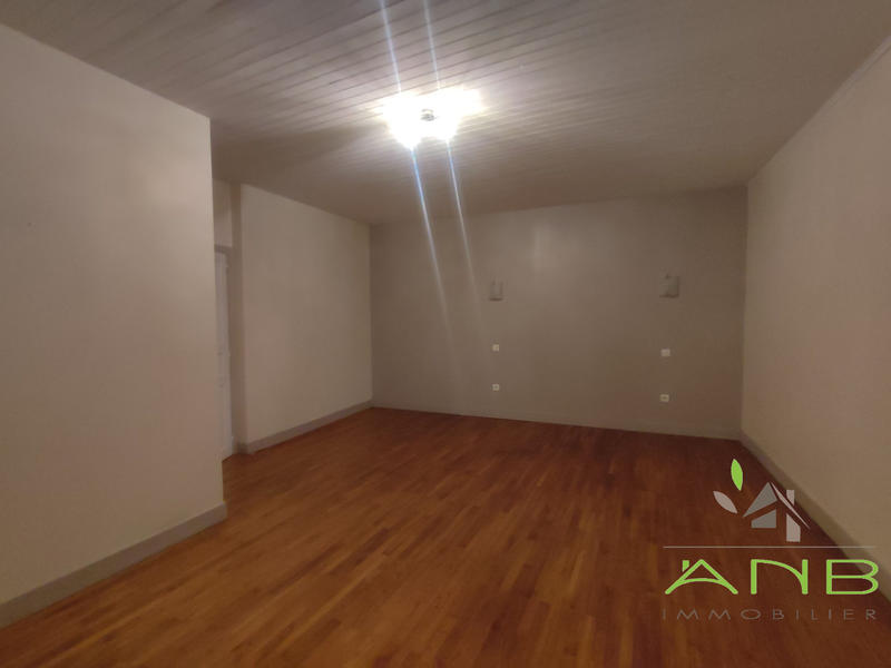 Maison - 213 m² - 5 pièces