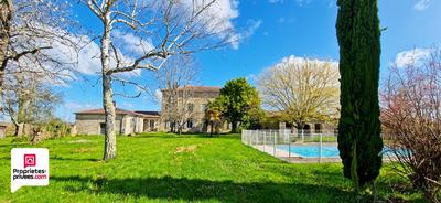 Maison - 520 m² - 17 pièces