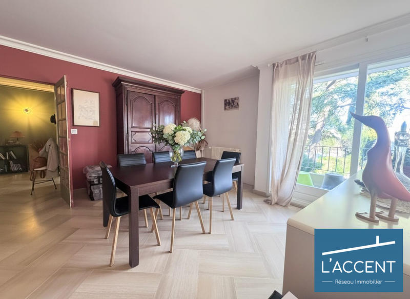 Appartement - 110 m² - 4 pièces