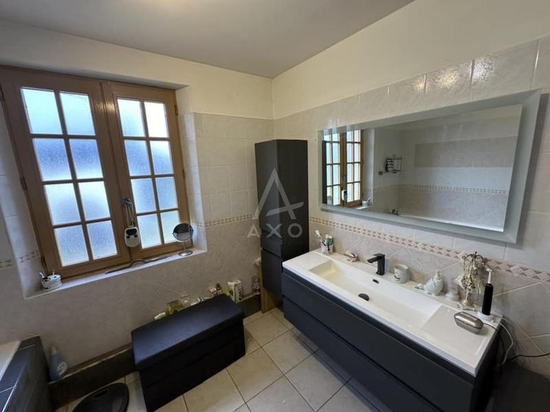 Maison - 154 m² - 5 pièces