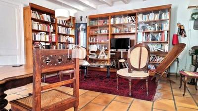 Maison - 312 m² - 7 pièces