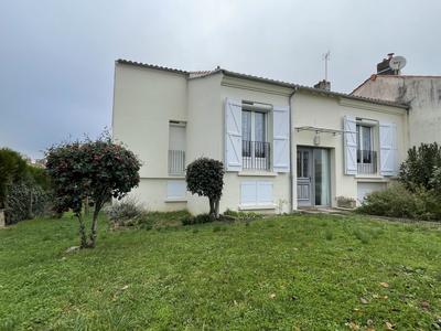 Maison - 110 m² - 4 pièces