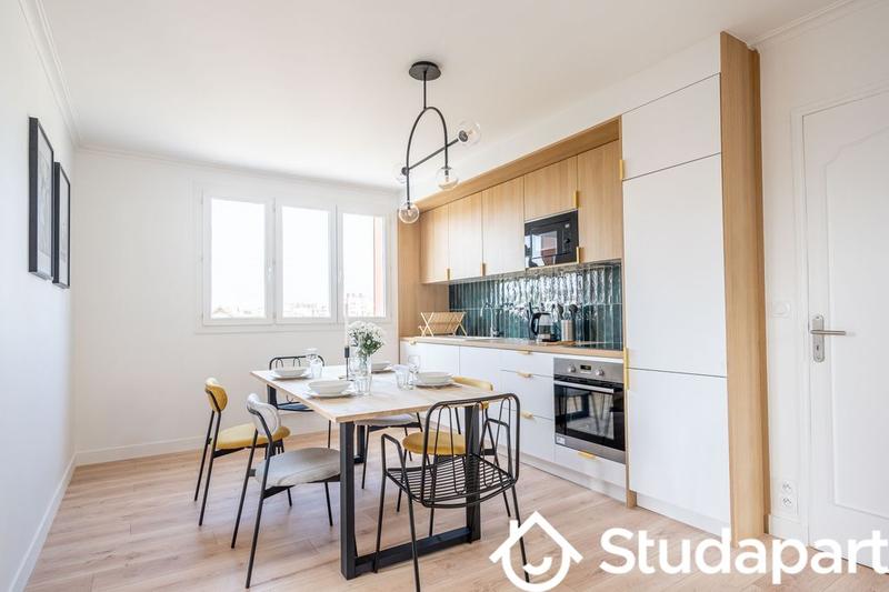 Chambre - 75 m² - 1 pièce