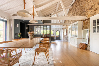 Maison - 397 m² - 12 pièces