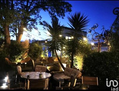 Local commercial - 212 m²