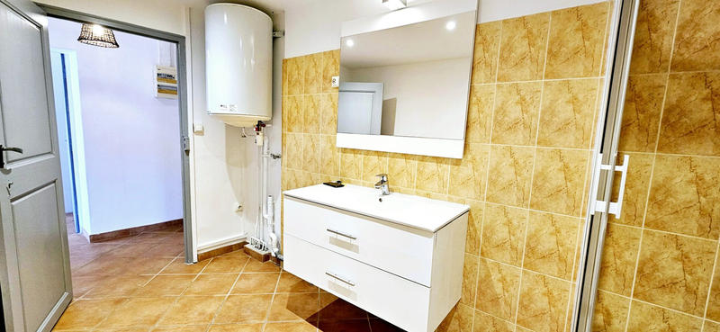 Appartement - 65 m² - 2 pièces