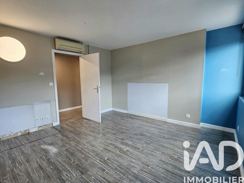 Appartement - 187 m² - 6 pièces