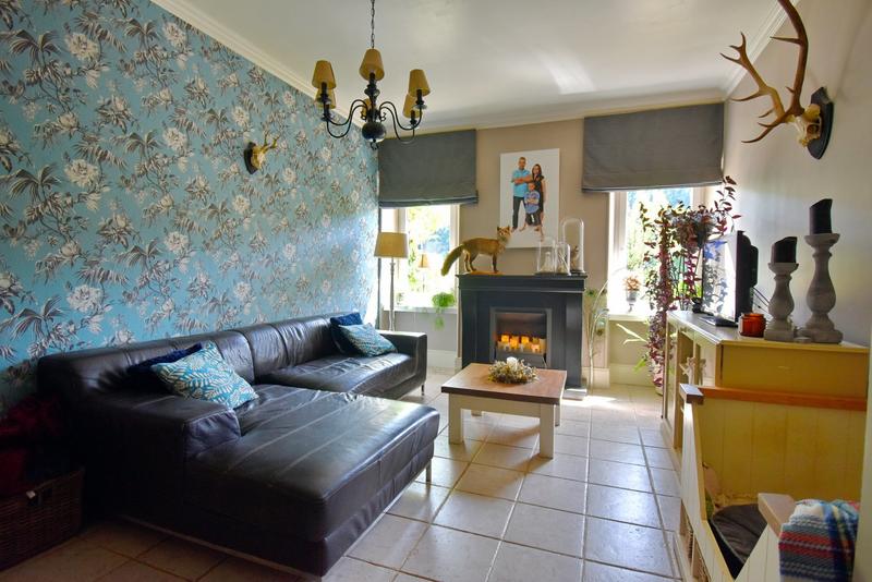 Maison - 328 m² - 12 pièces