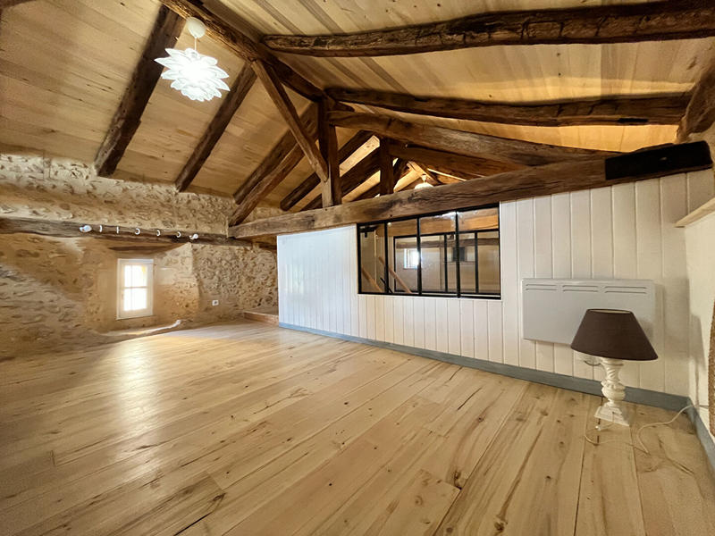 Maison - 140 m² - 5 pièces