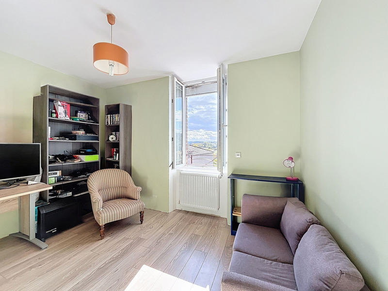 Maison de village - 157 m² - 8 pièces