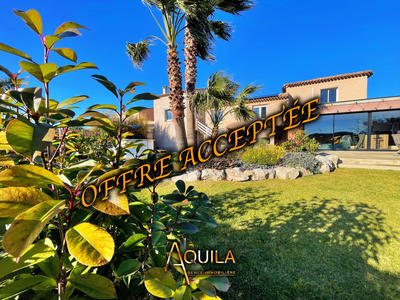 Villa - 166 m² - 6 pièces