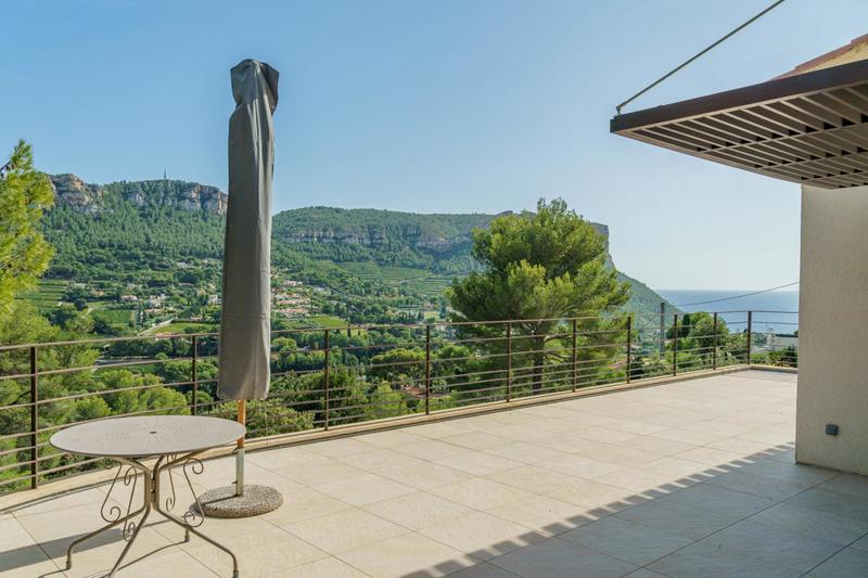 Villa - 205 m² - 5 pièces