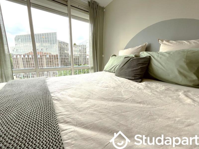 Chambre - 13 m² - 1 pièce