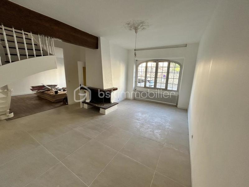 Maison de ville - 220 m² - 11 pièces