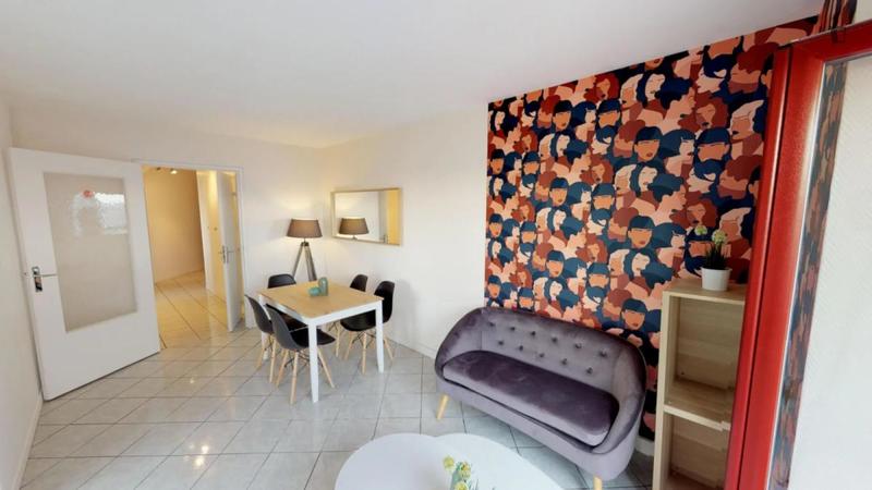 Chambre - 12 m² - 5 pièces