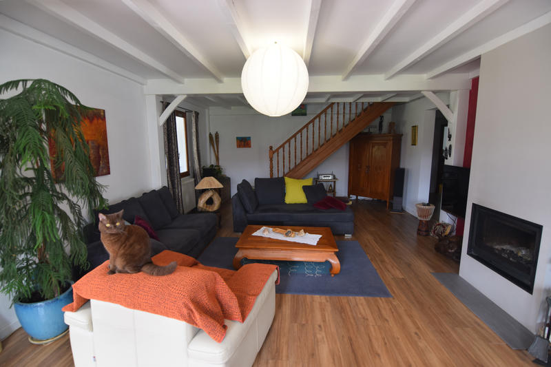 Maison - 218 m² - 5 pièces