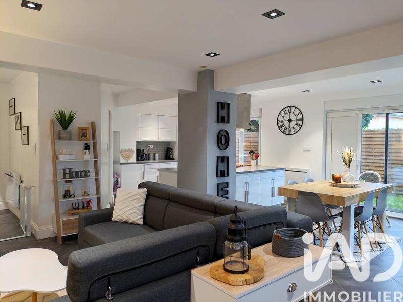 Maison - 85 m² - 4 pièces