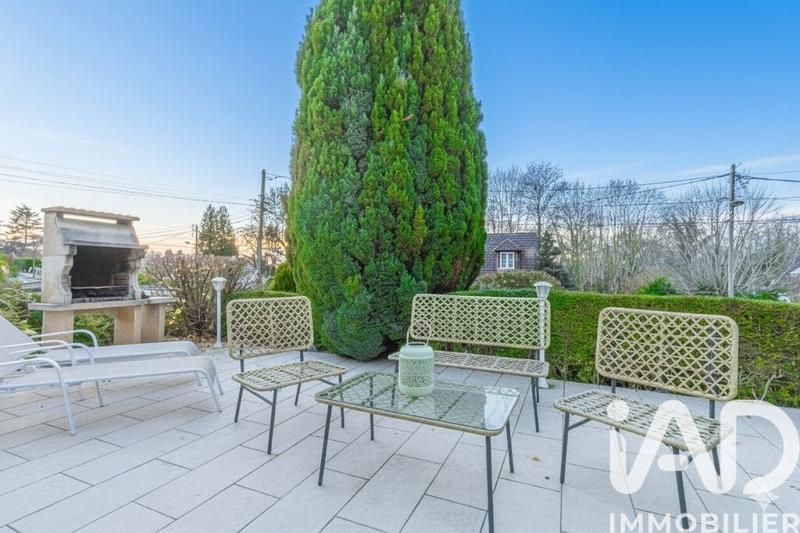 Maison - 95 m² - 5 pièces