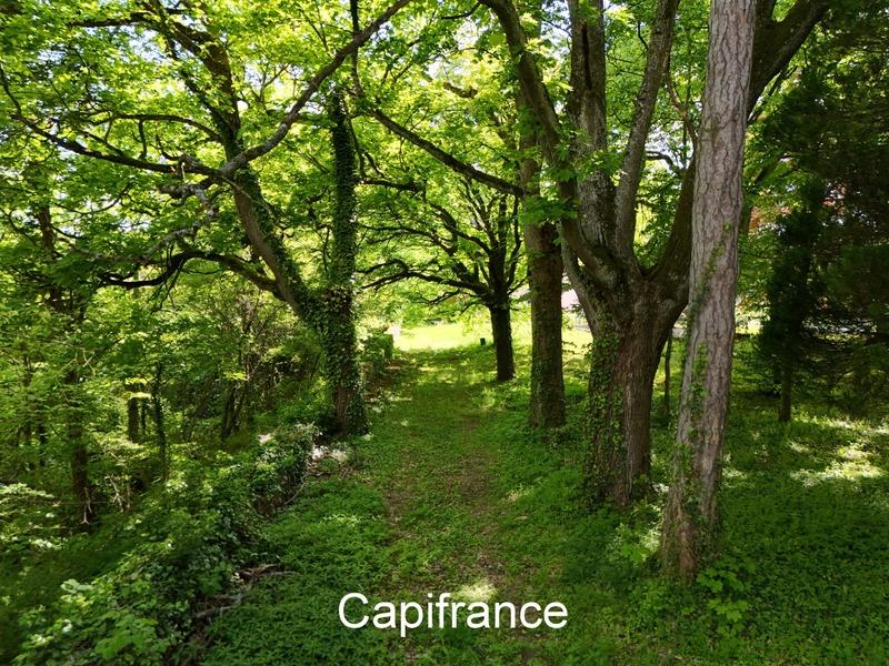 Propriété - 600 m² - 15 pièces