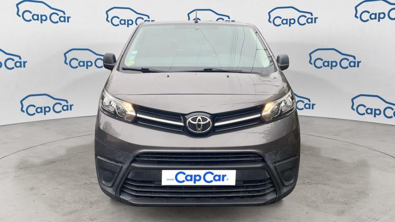 Toyota Proace Pro Ace Verso 1.5 Hdi Combi Dynamic 120 Chevaux - 9 places