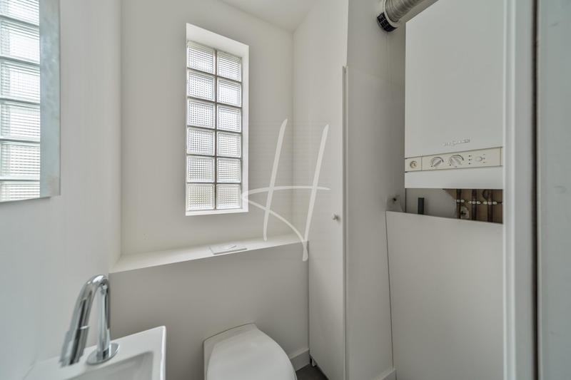 Local d'activités - 108 m²