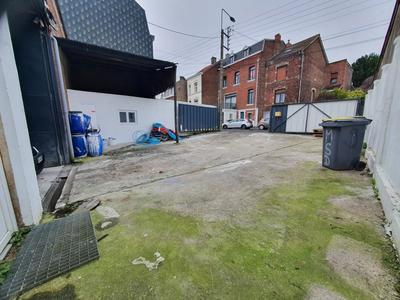 Local commercial - 301 m² - 3 pièces