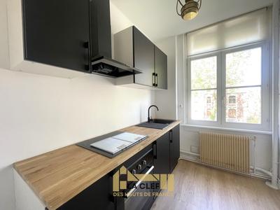 Appartement - 80 m² - 3 pièces