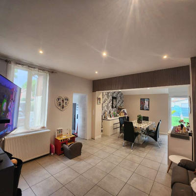 Maison - 86 m² - 4 pièces