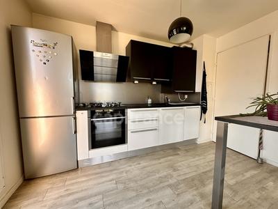 Appartement - 74 m² - 4 pièces