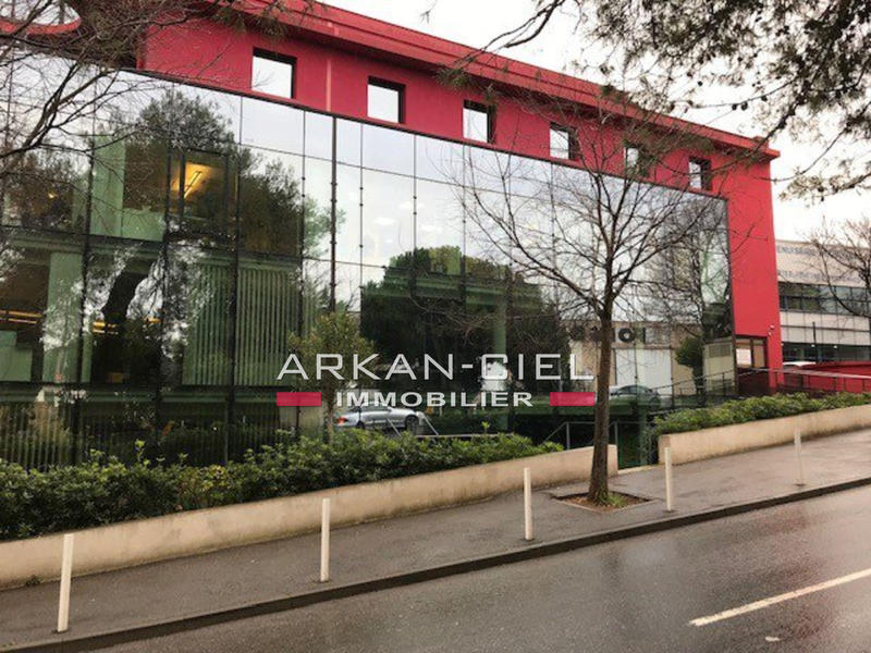 Local commercial - 200 m²