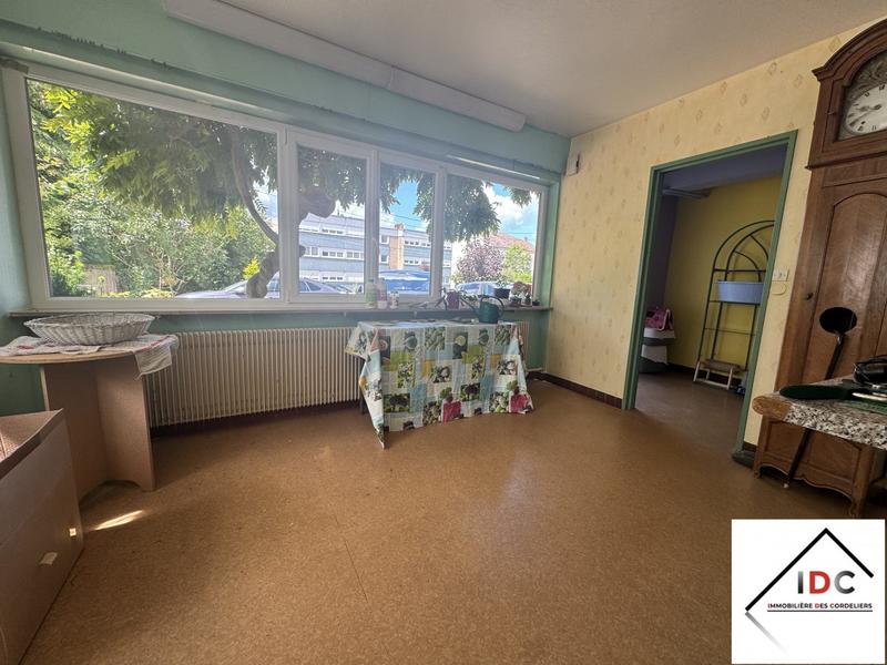 Maison - 418 m² - 10 pièces