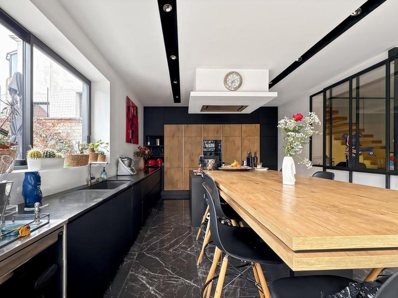 Maison de ville - 260 m² - 6 pièces
