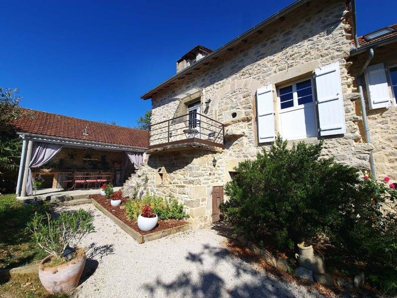Maison en pierre - 165 m² - 6 pièces