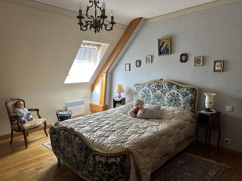 Maison - 186 m² - 7 pièces