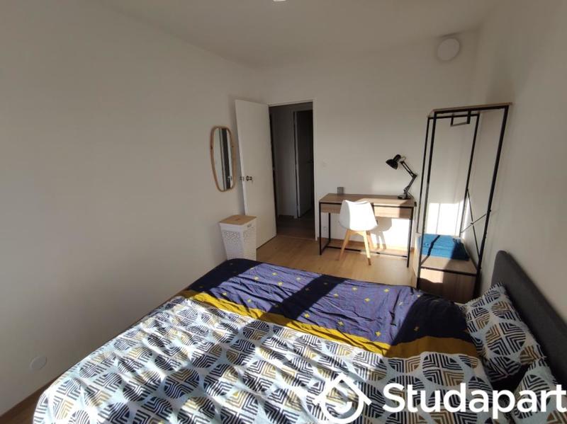 Chambre - 10 m² - 1 pièce