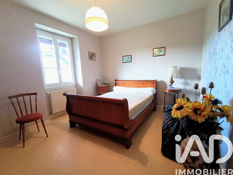 Maison - 200 m² - 9 pièces