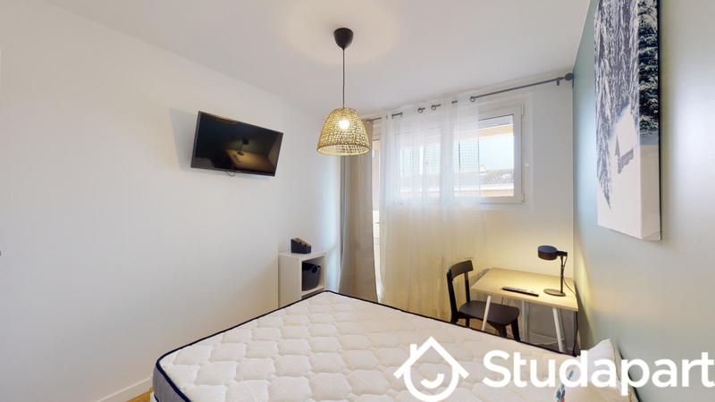 Chambre - 10 m² - 1 pièce