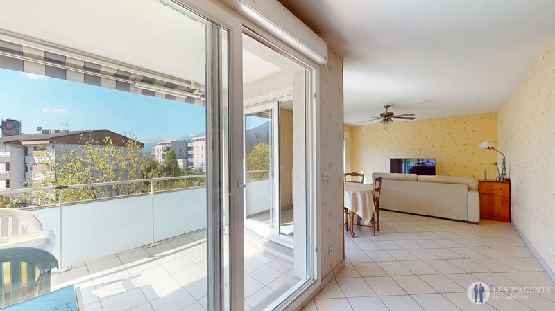 Appartement - 82 m² - 4 pièces