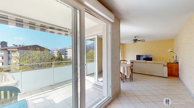 Appartement - 82 m² - 4 pièces