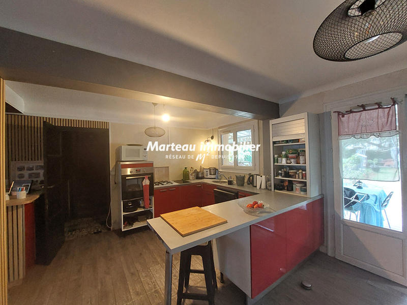 Maison - 202 m² - 8 pièces